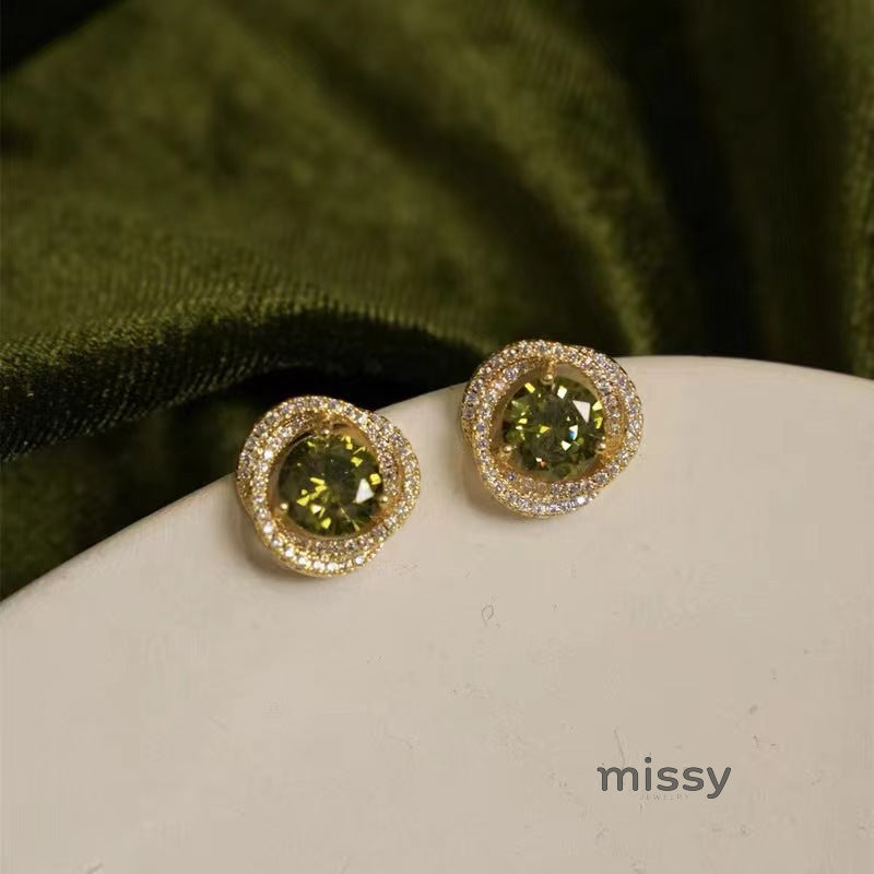 Jolynn Hollow Garnet Zircon Earrings [CSX458A8]