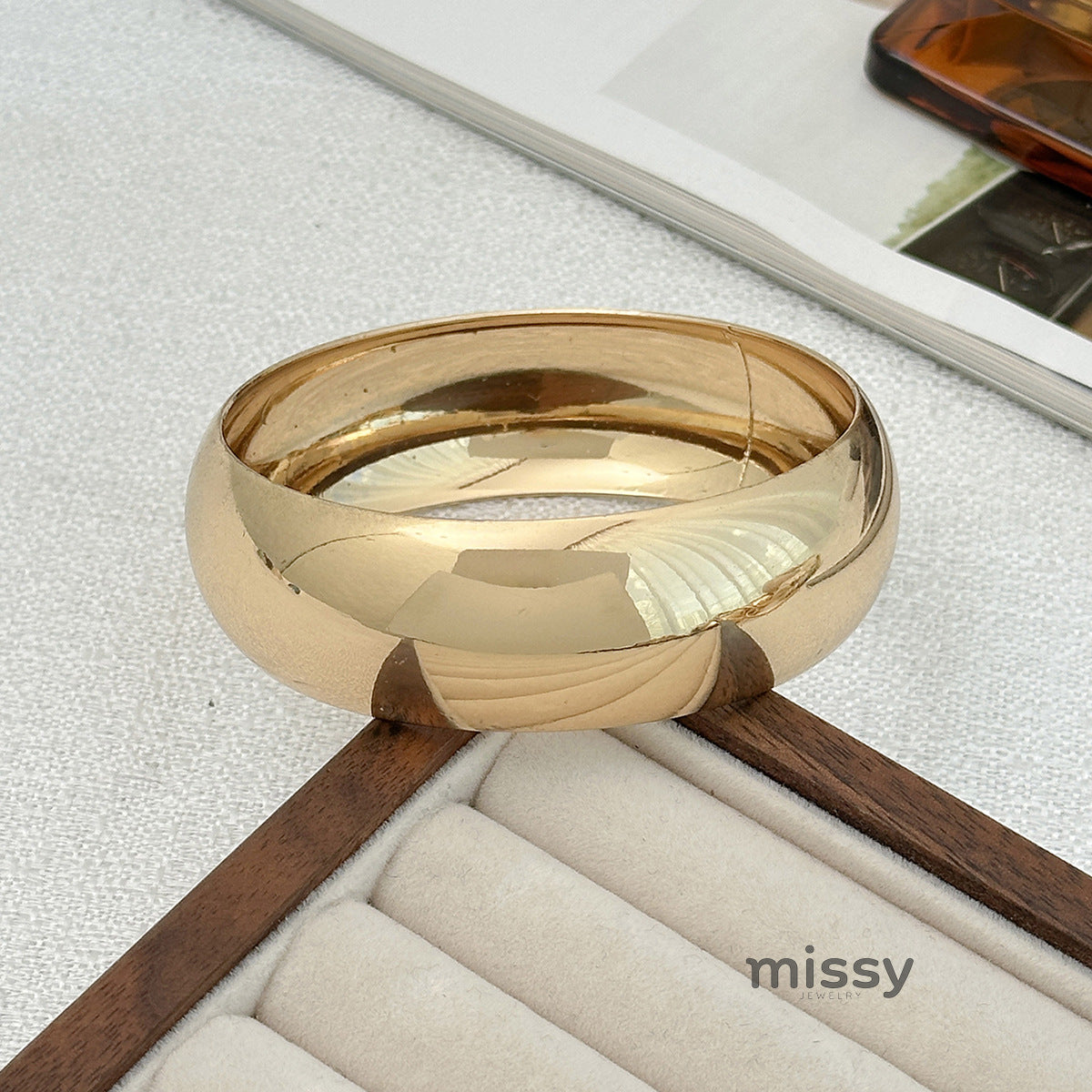 Jovanna Marbled Statement Bangle [7SMNHLCD]