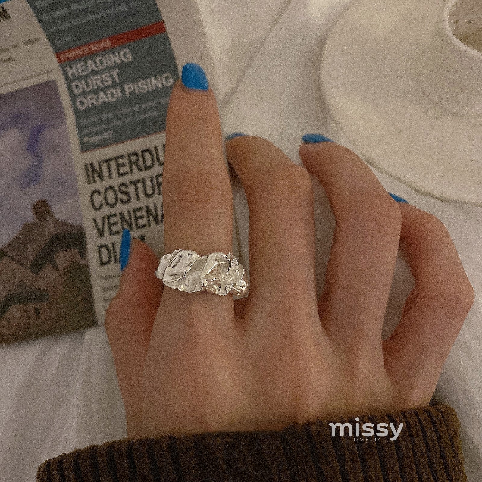 Joyce Irregular Textured Ring [QN2GDH30]