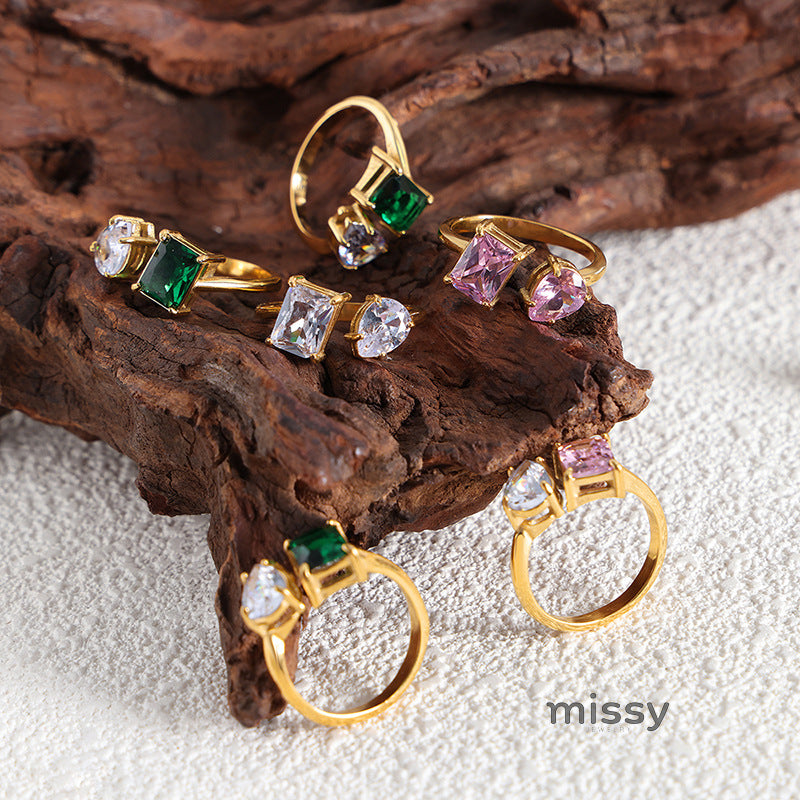 Julieann Geometric Crystal Ring [VQ1UN29Q]
