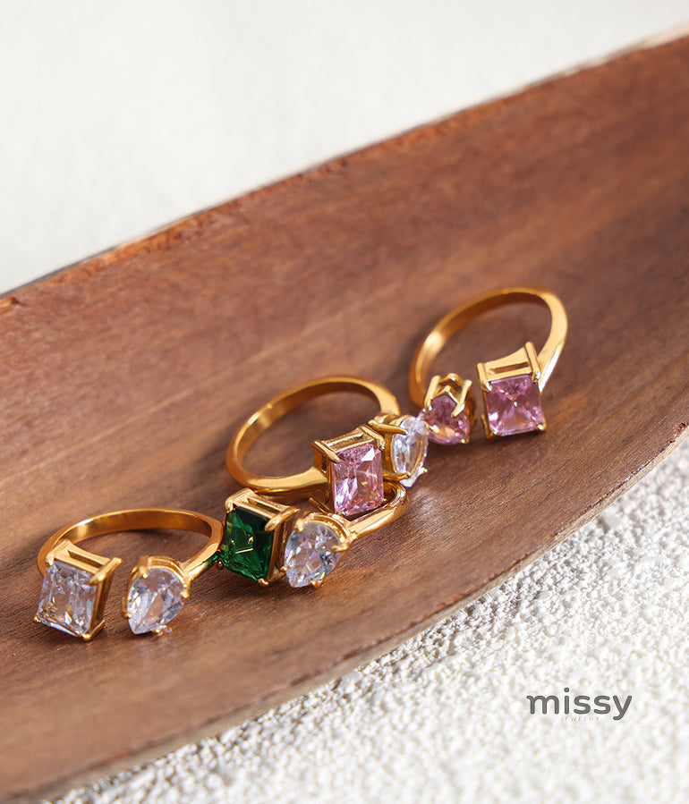 Julieann Geometric Crystal Ring [5NXW2I17]