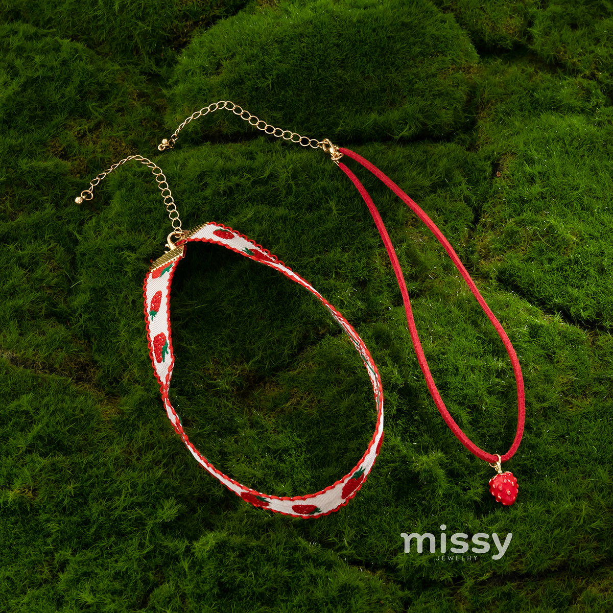 Kambree Strawberry Layered Necklace Set