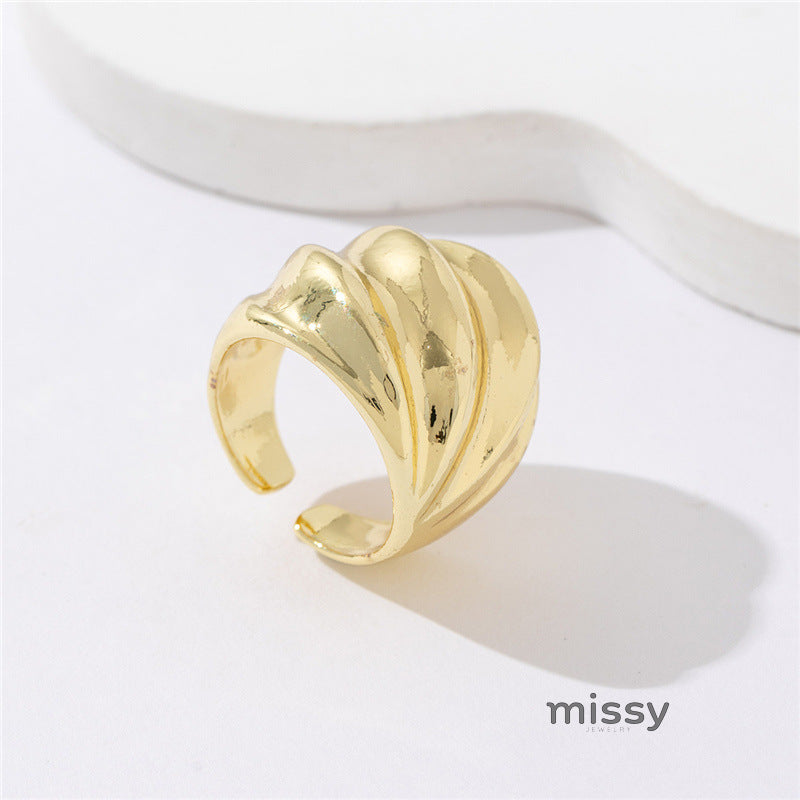 Kapri Layered Threaded Ring [EEIOZQ3F]