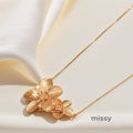Katana Bloom Pendant Necklace [HNB1U79K]