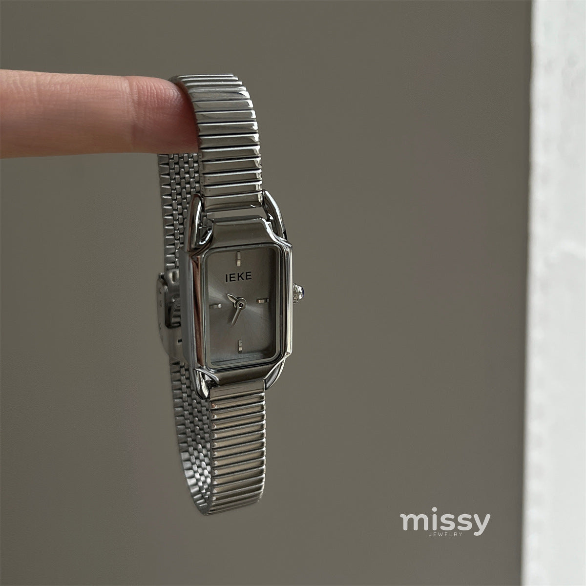 Kathrine Snakehead Quartz Watch [ZVG3KYYF]