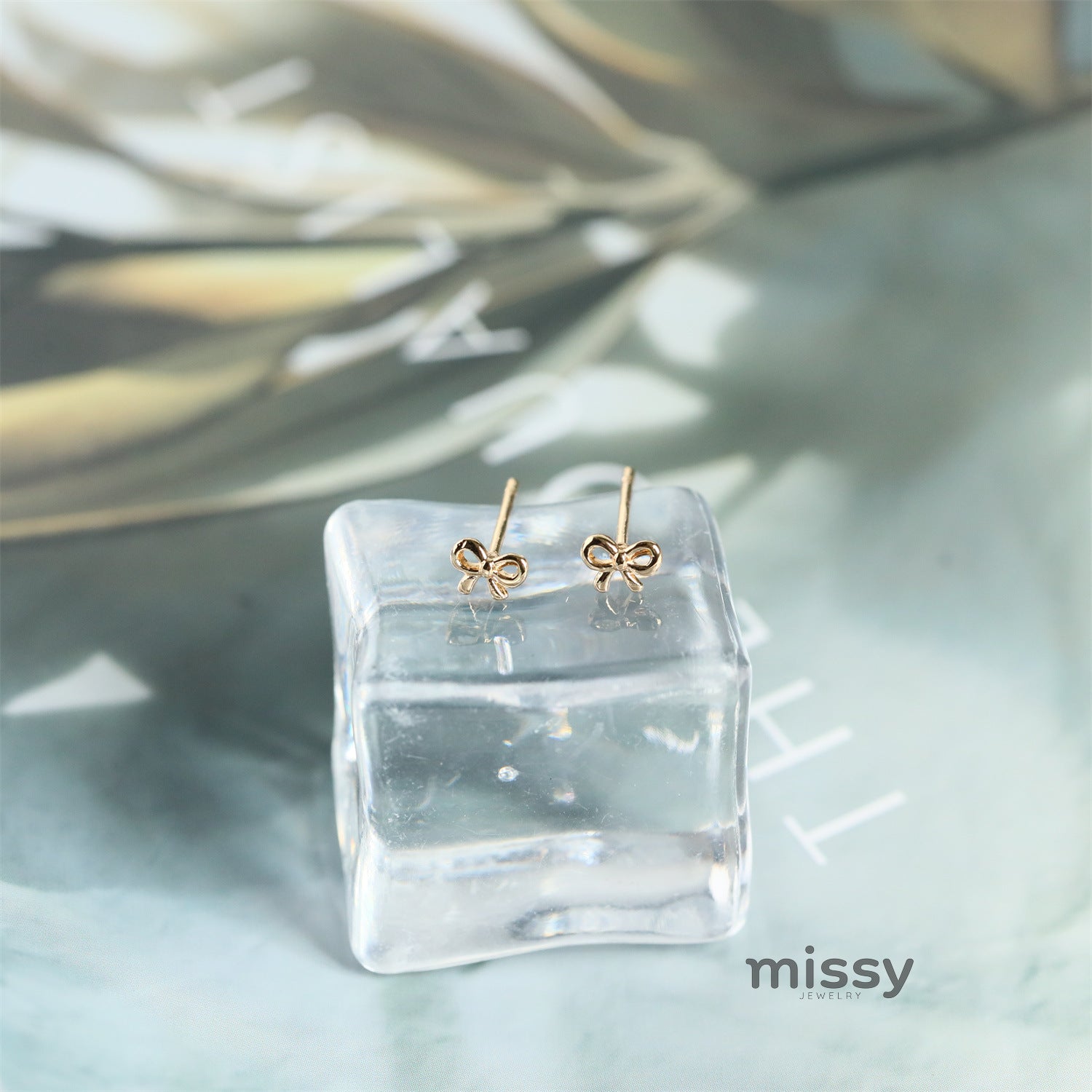 Kaydence Heart Bow Stud Earrings [XF1P5V2N]