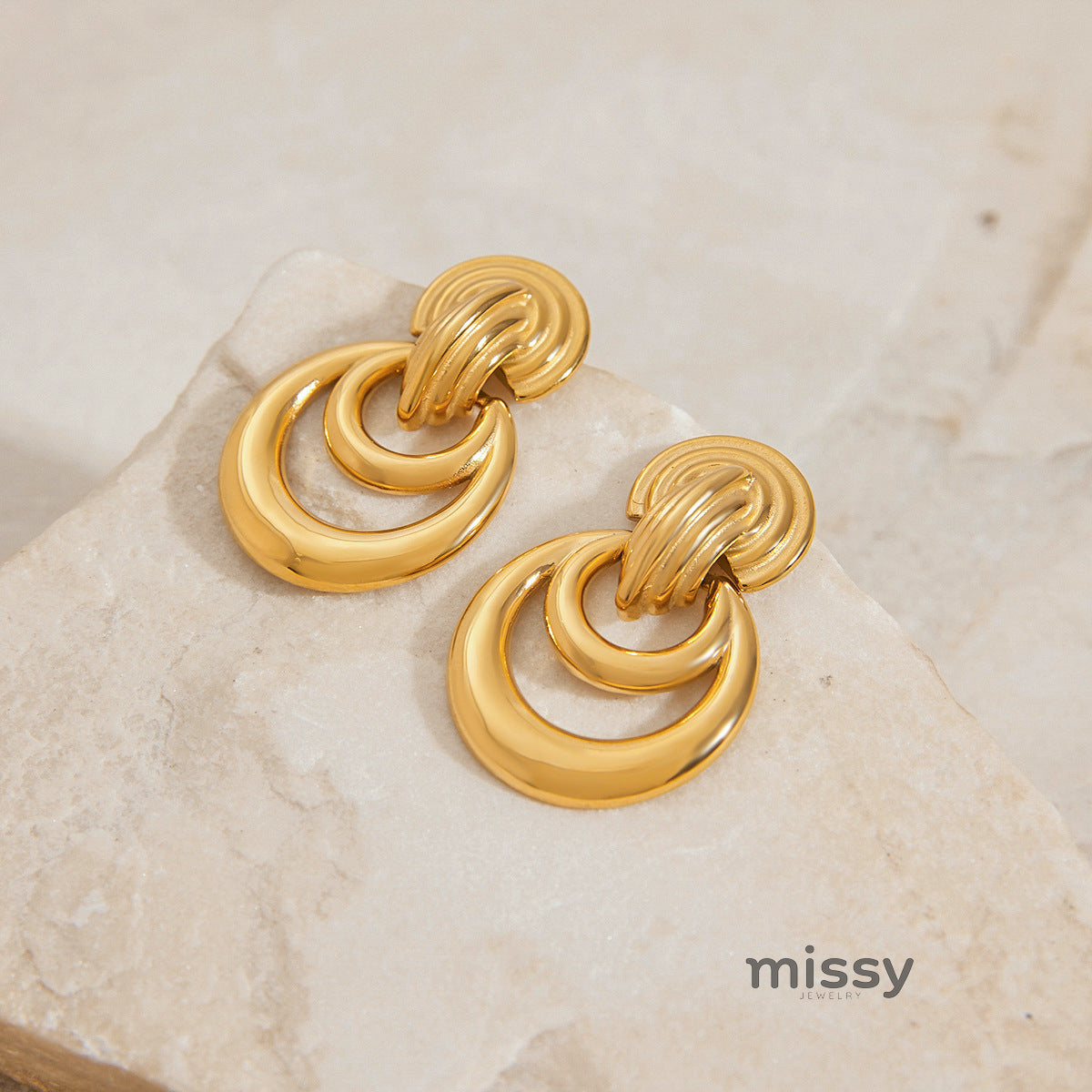 Kayleen Sculptural Hoop Earrings [CKAX94QT]