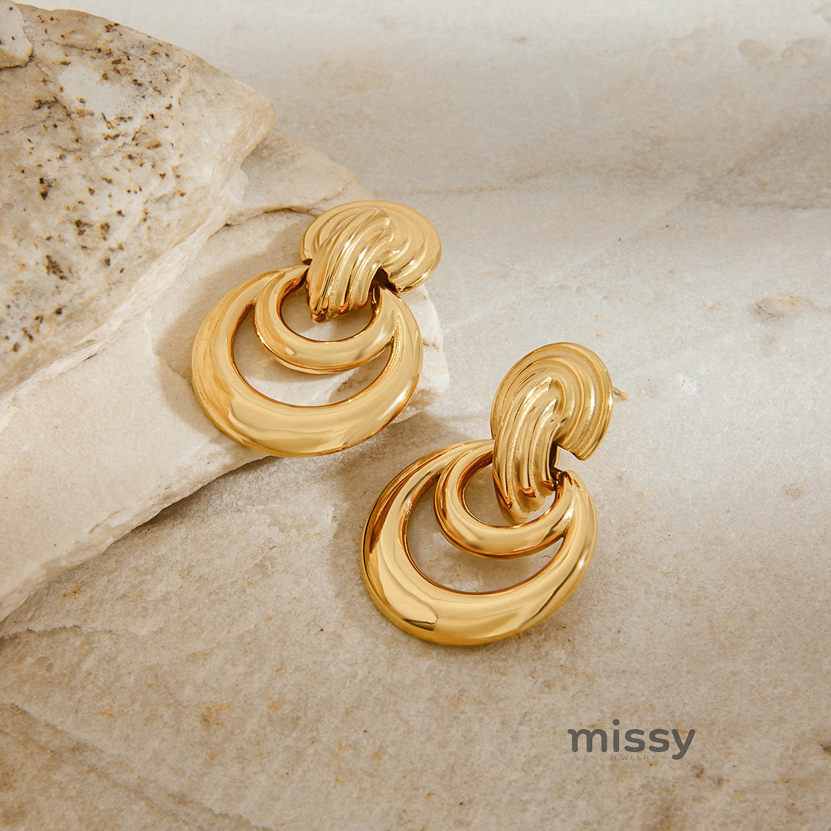 Kayleen Sculptural Hoop Earrings [9QKY2GOP]