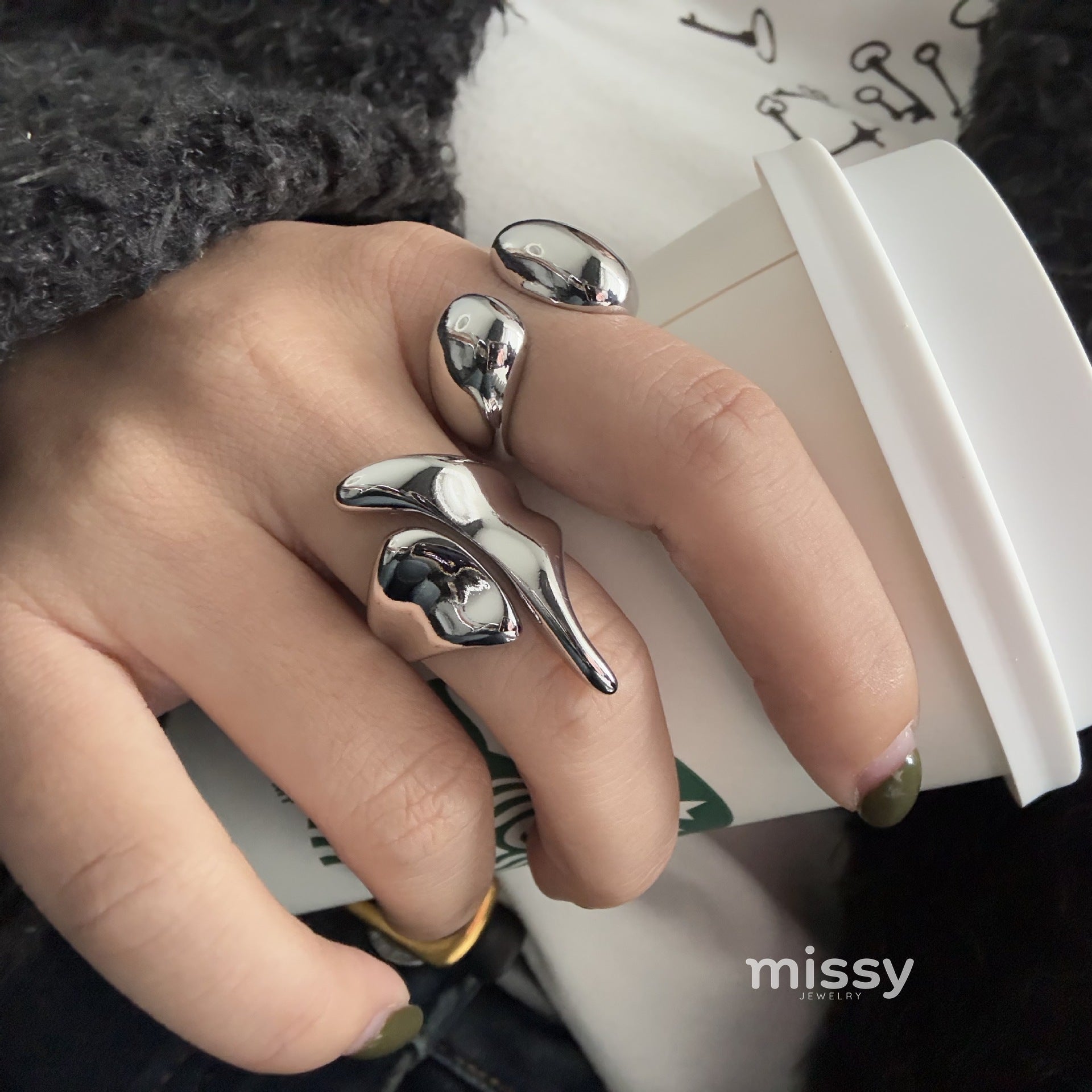 Keaton Sculptural Open Ring [SYPAKYVK]