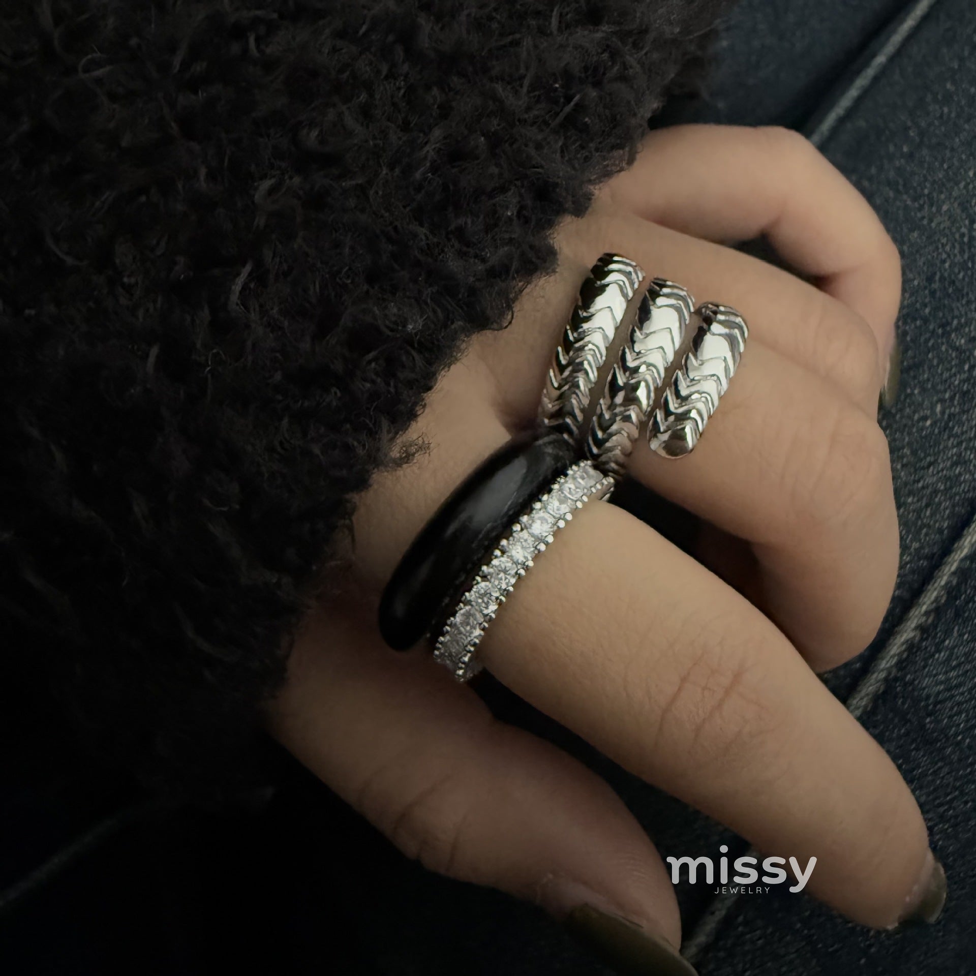 Keaton Sculptural Open Ring [XFES3H19]