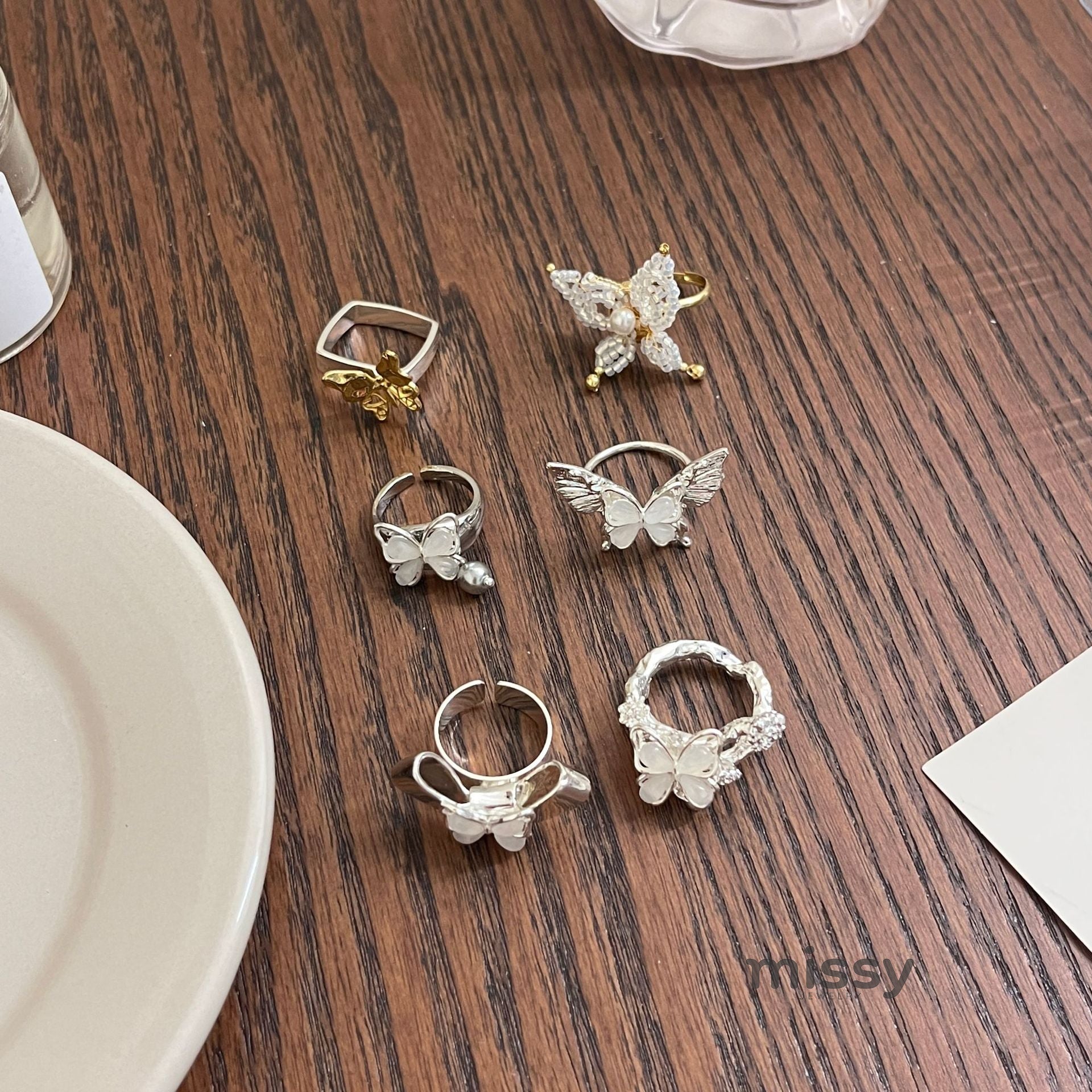 Kelsie Butterfly Stone Ring [DJNI5F7X]