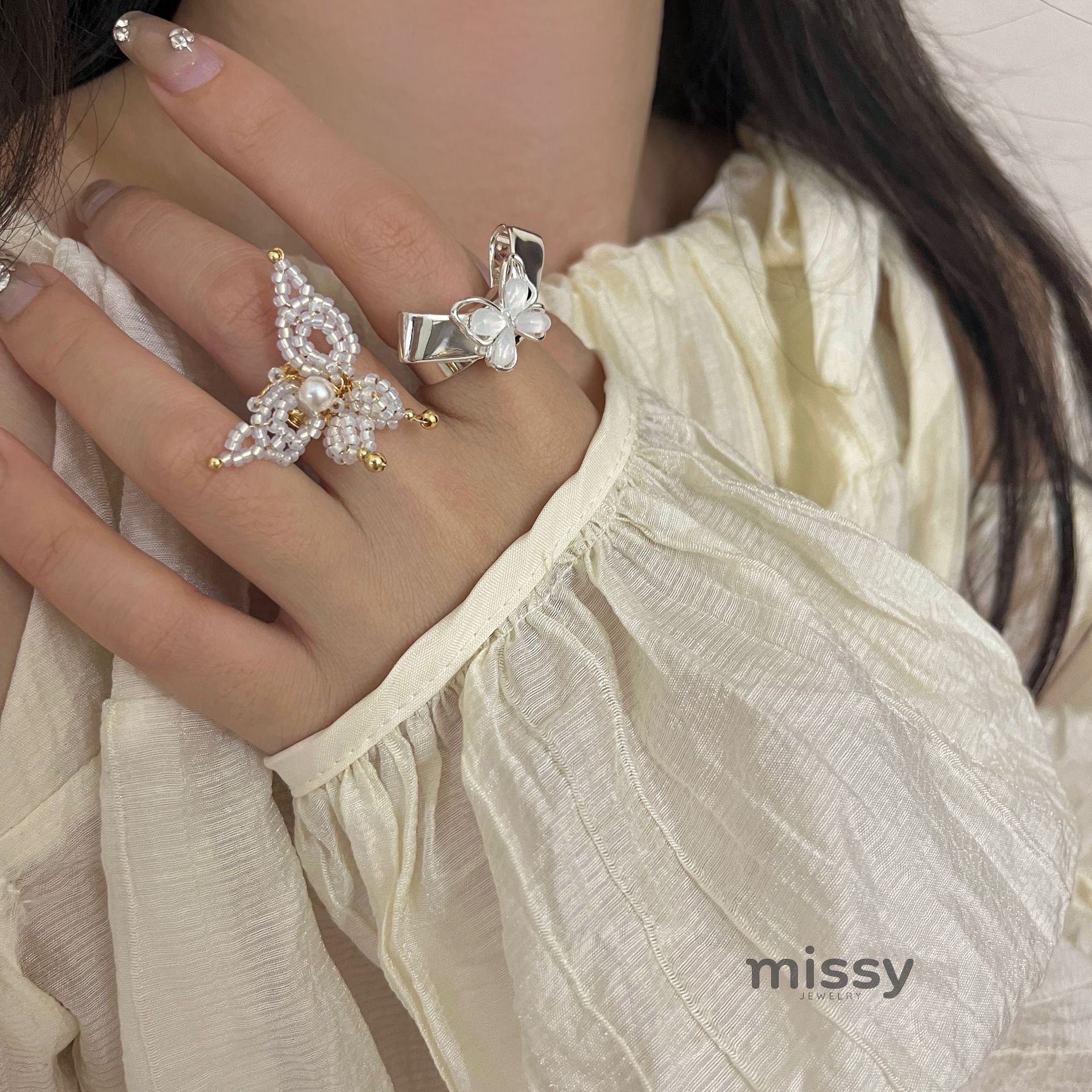 Kelsie Butterfly Stone Ring [TMAC88ZO]