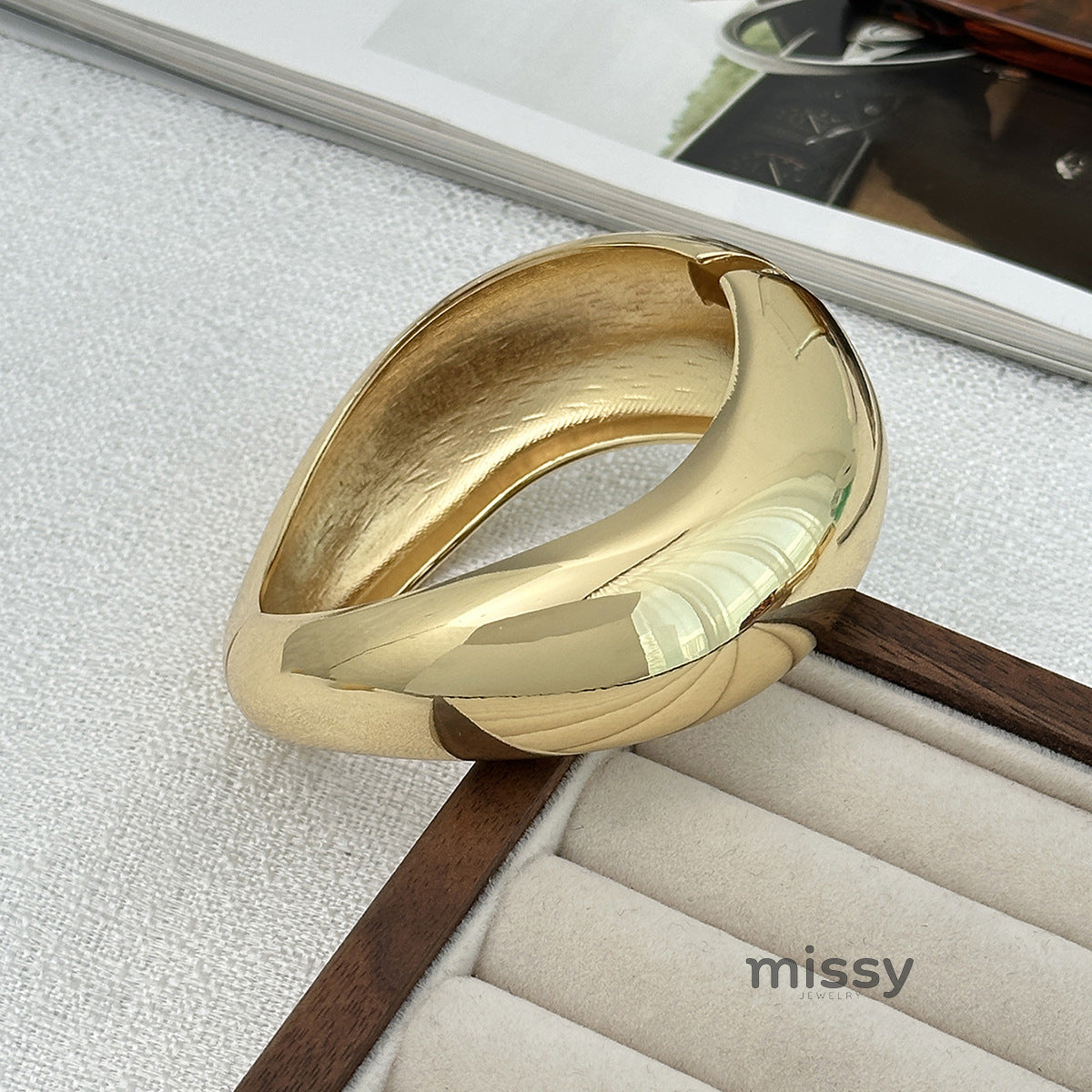 Khali Irregular Smudged Bangle [SF8NSBSK]