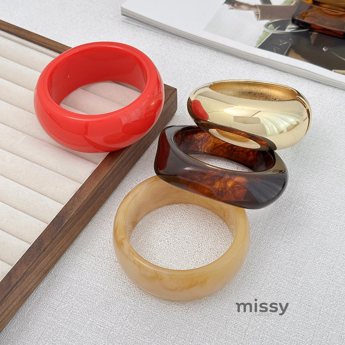 Khali Irregular Smudged Bangle [QU14O0YF]