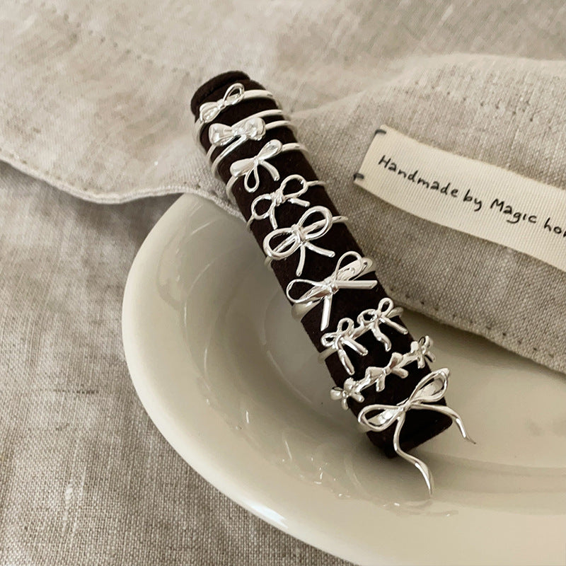 Koraline Delicate Bow Ring [ND5WROWK]