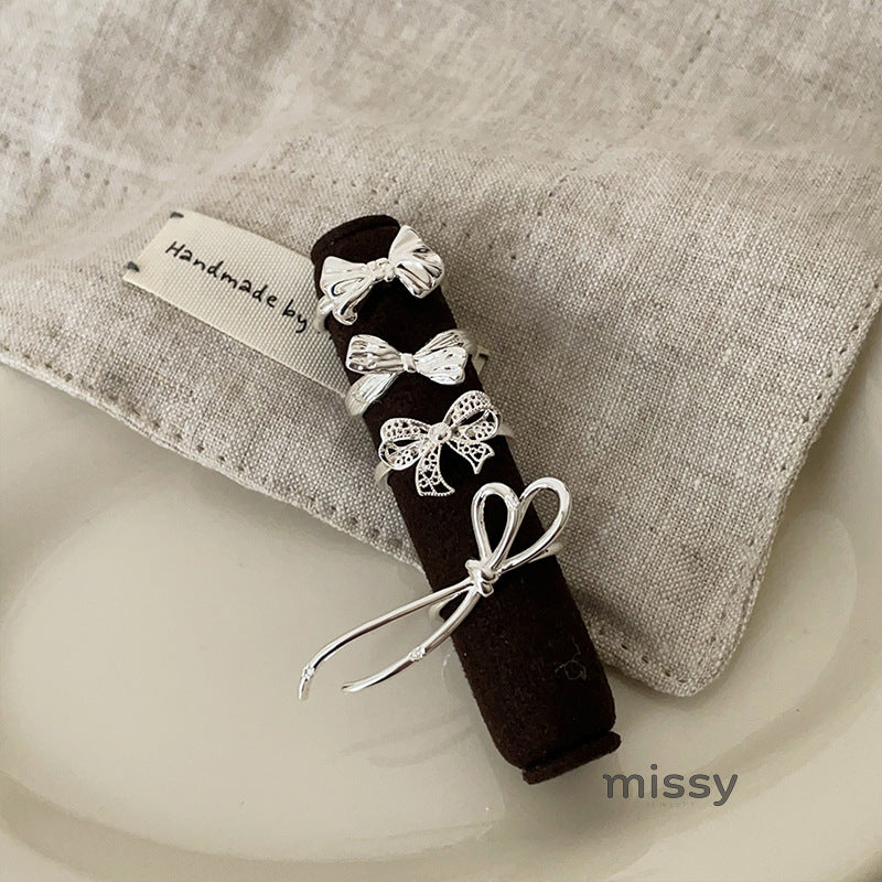 Koraline Delicate Bow Ring [158BD1LN]