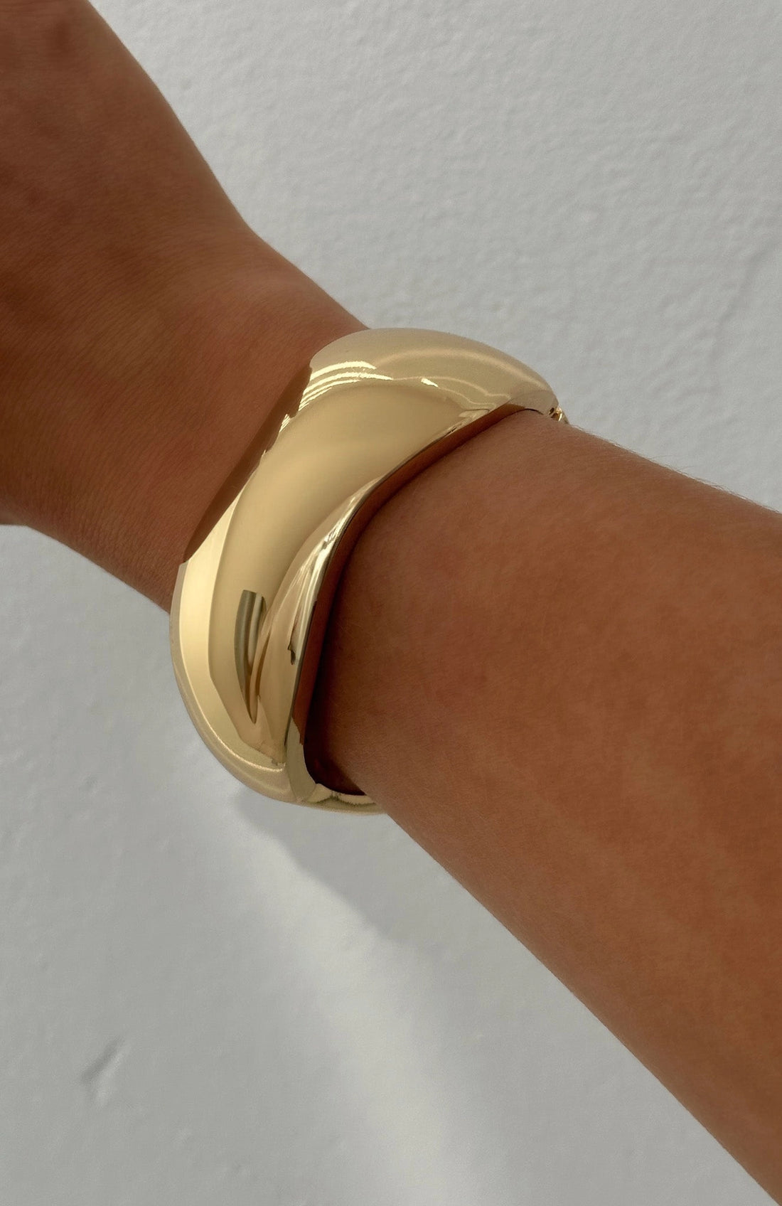 Missy Jewelry Kristine Minimalist Bangle Bracelet