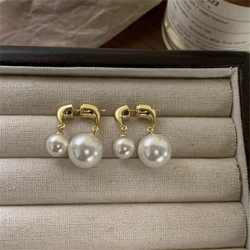 Lainee Geometric Pearl Earrings [AFGS49SA]