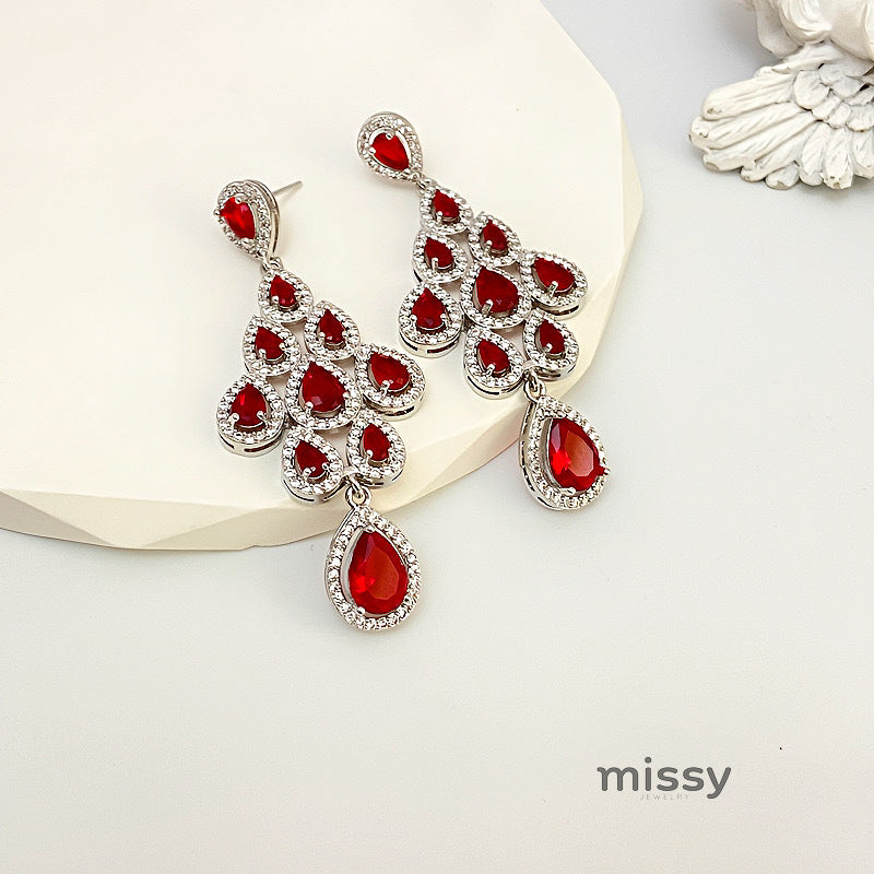 Laurie Zircon Leaf Tassel Earrings [CSJ69X47]