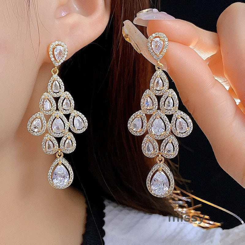 Laurie Zircon Leaf Tassel Earrings [5U21S7M1]