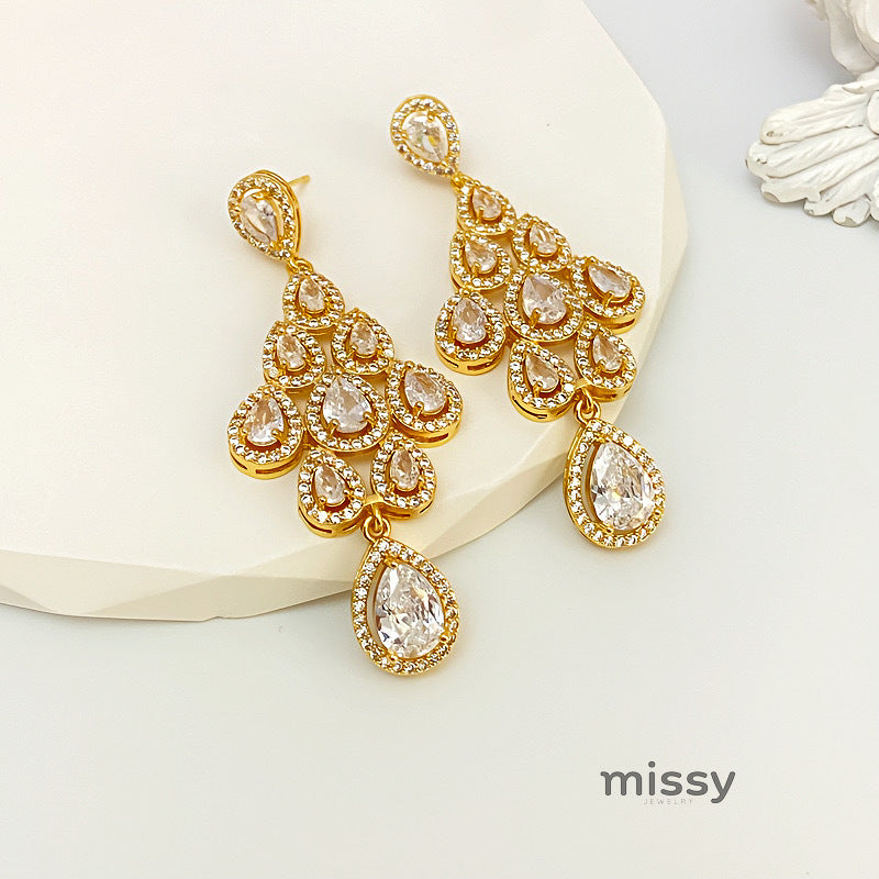 Laurie Zircon Leaf Tassel Earrings [XIFWMU2L]