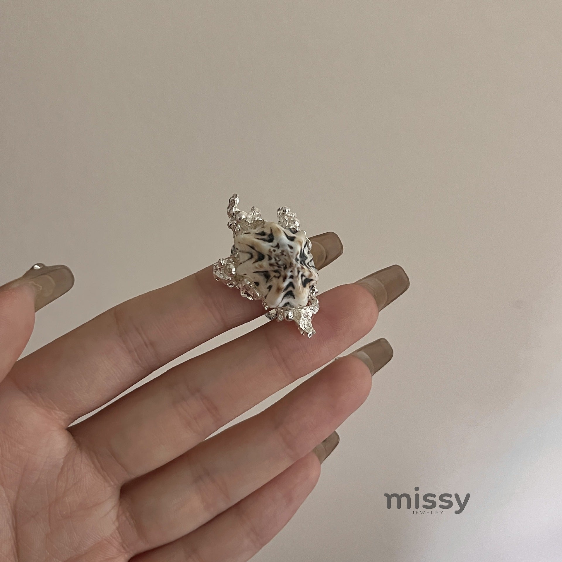 Lawson Stacked Shell Starfish Ring [FN3MFUFX]