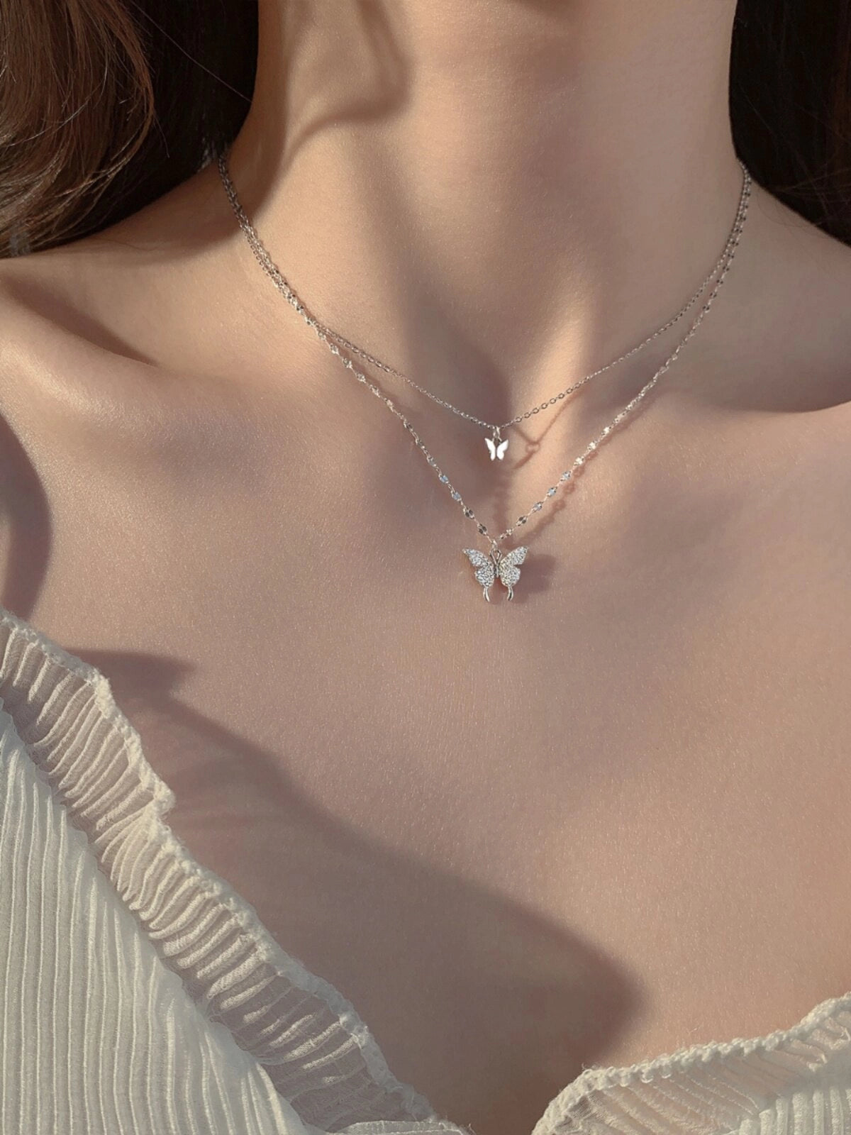 Layered Butterfly Pendant Necklace [SMS6IK1Y]