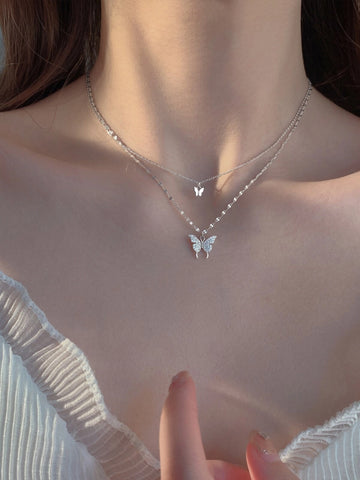 Layered Butterfly Pendant Necklace [6ONVVOXD]