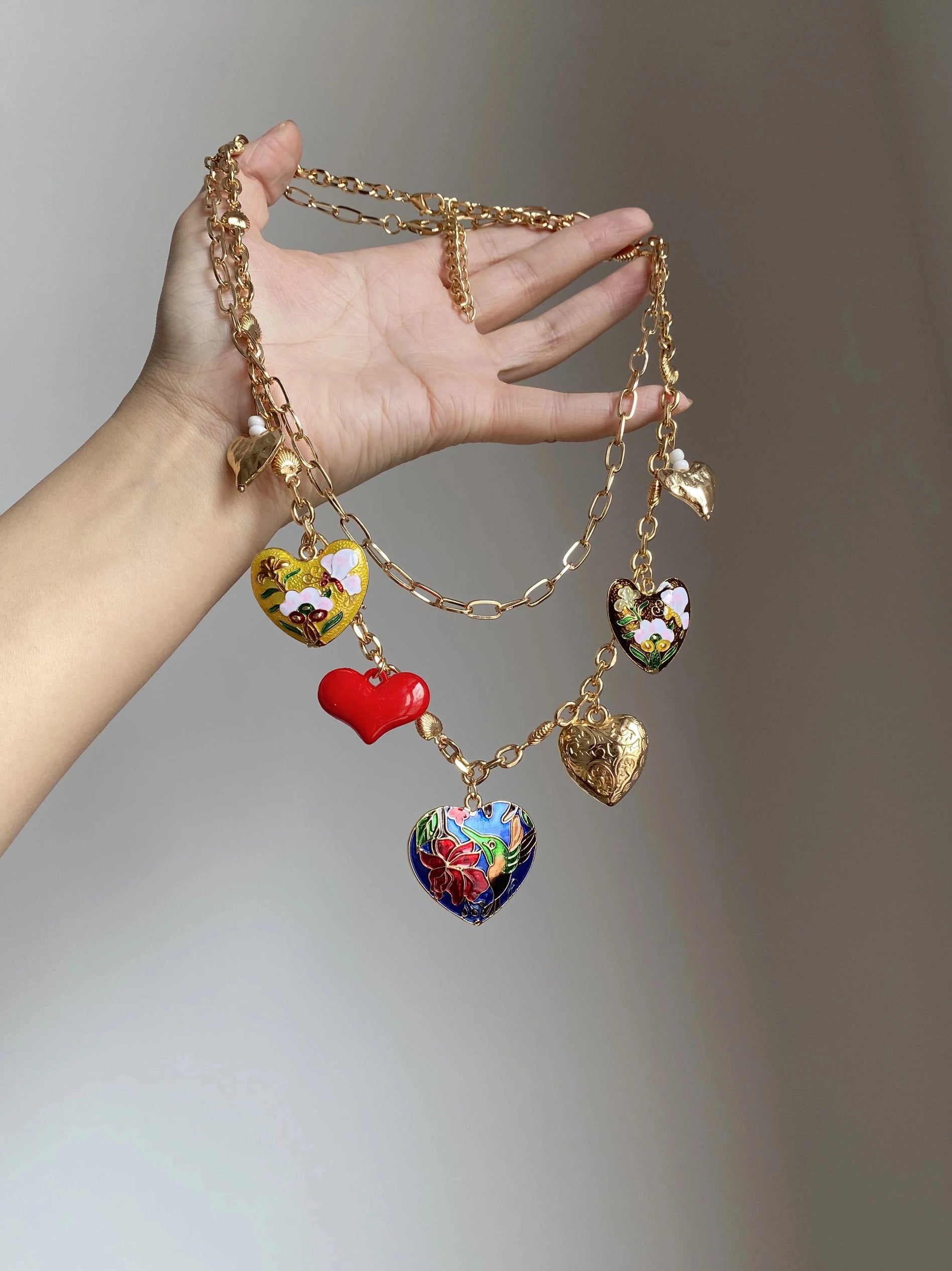 Layered Heart and Flower Pendant Necklace [VHA2ICUY]