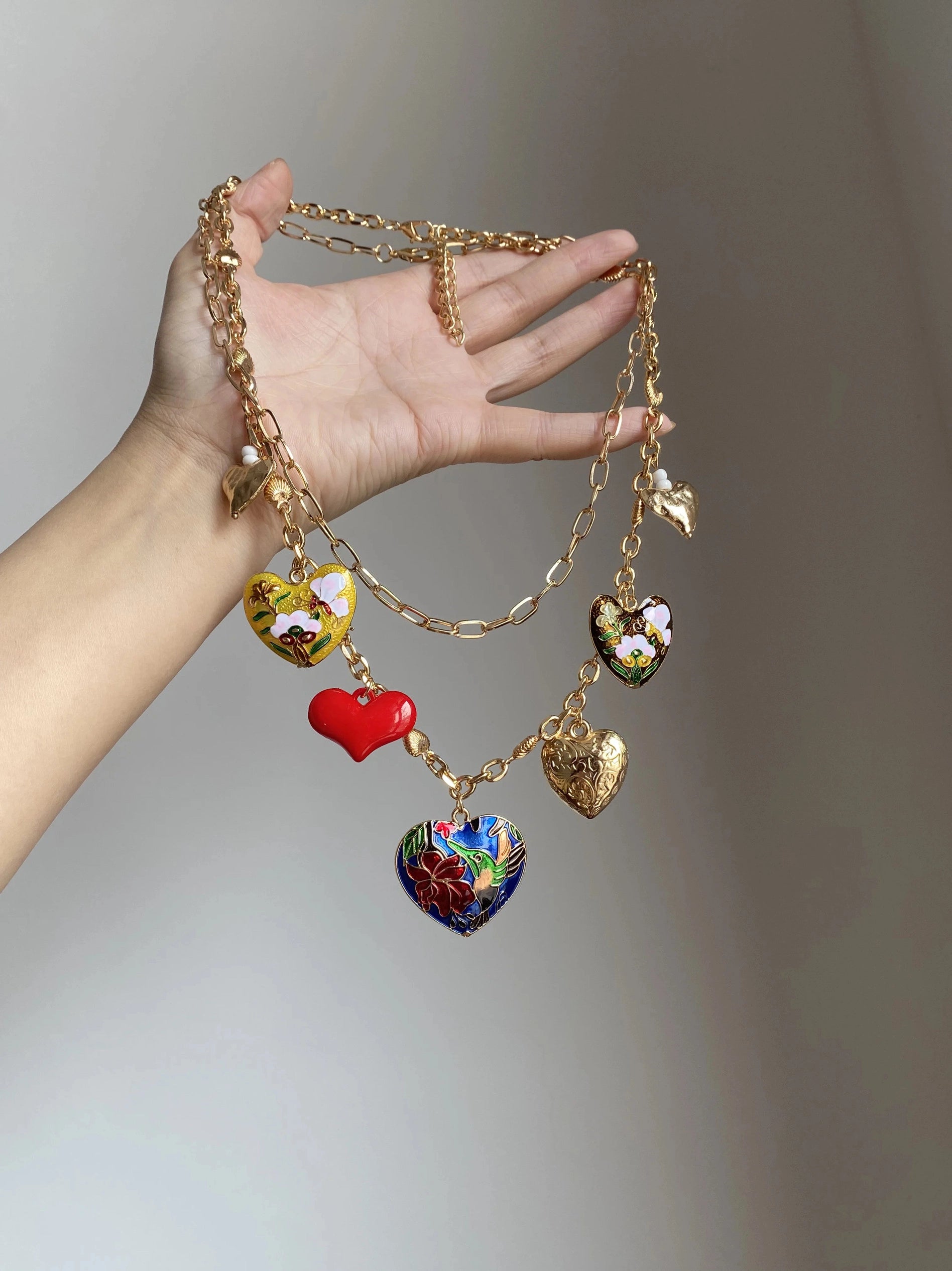 Layered Heart and Flower Pendant Necklace [EZF4EFF0]