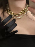 Layered Pearl and Chain Necklace [EFTEOHYT]