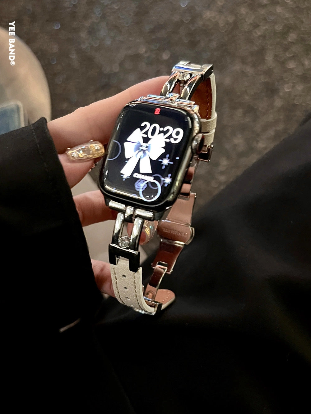 Leather Apple Watch Strap with Butterfly Buckle [V31WY3HT]