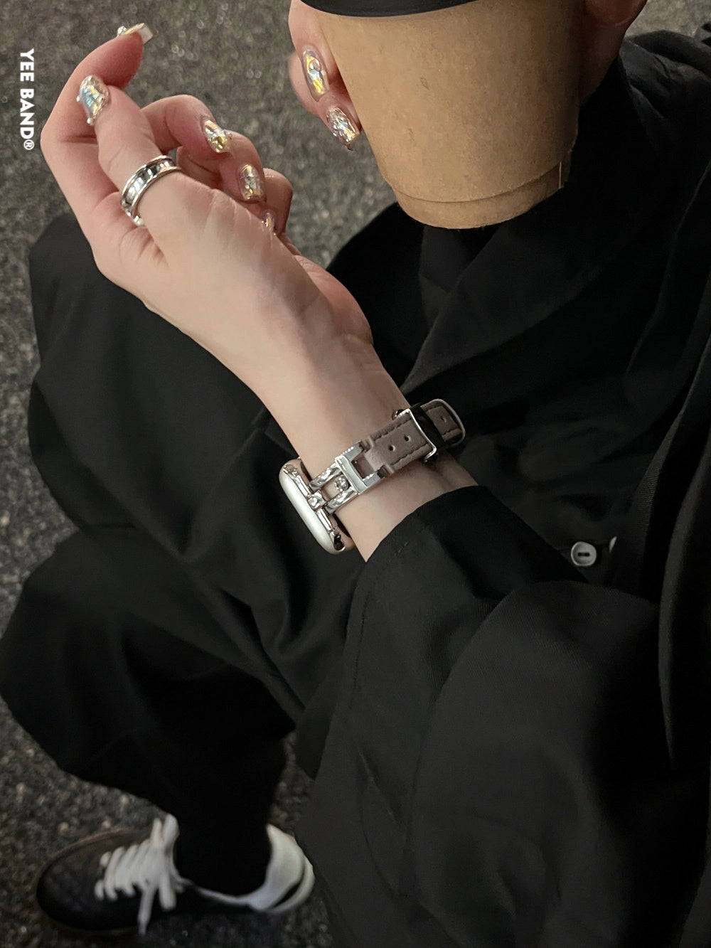 Leather Apple Watch Strap with Butterfly Buckle [6H7MC2AC]