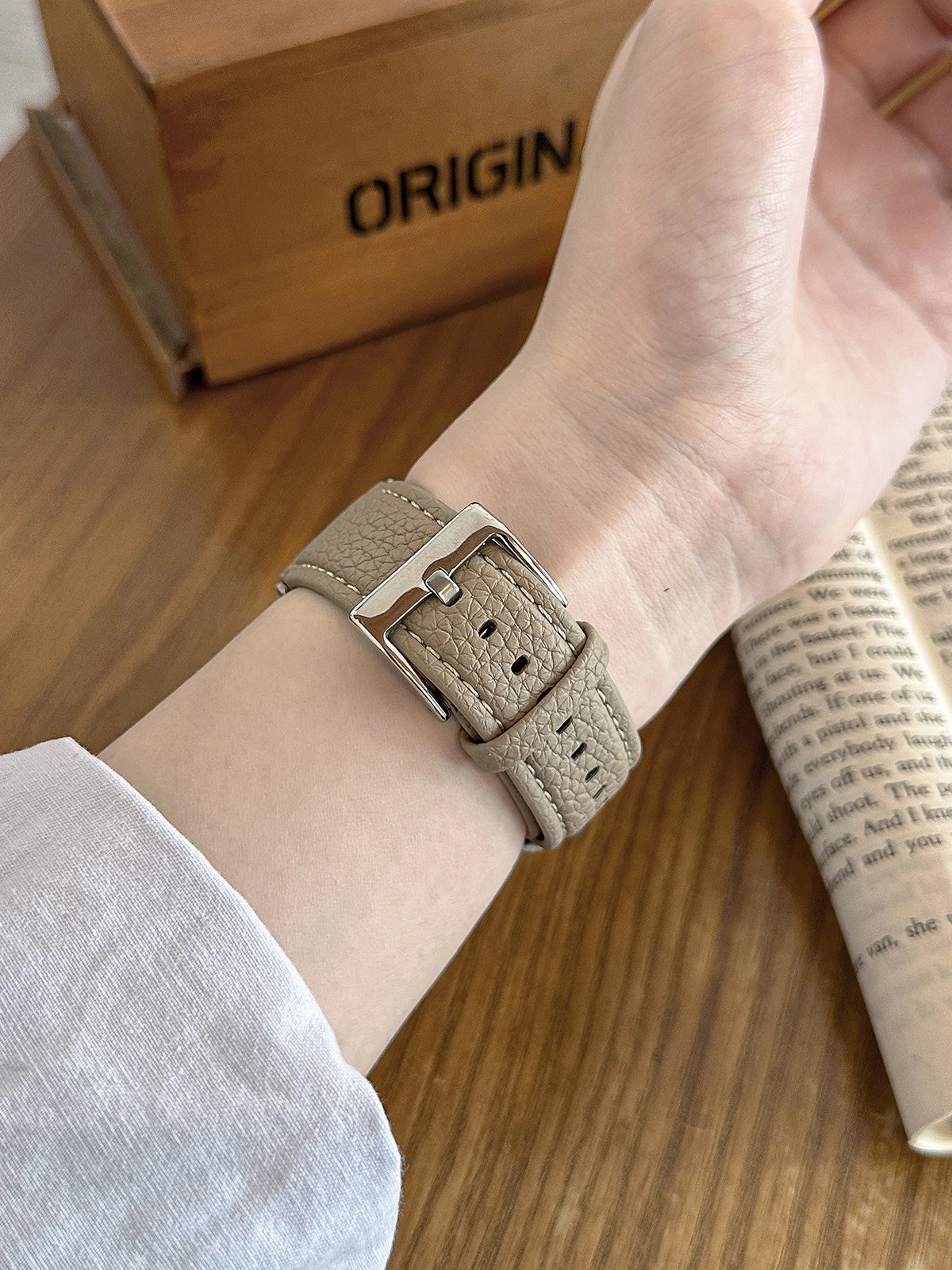 Leather Lychee Pattern Watch Strap [V02BX67Q]