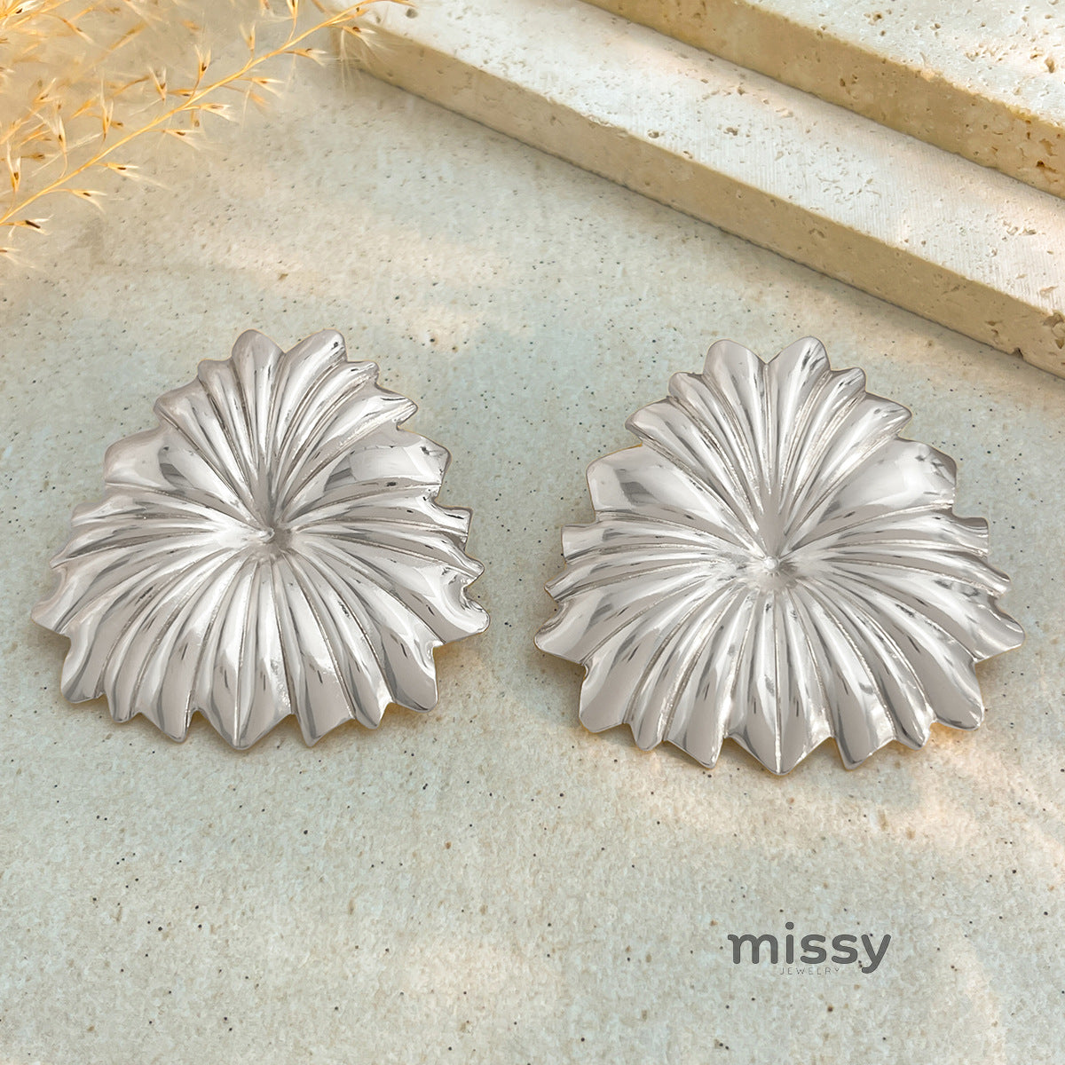 Leia Sculptural Ring Set [HZS367MB]