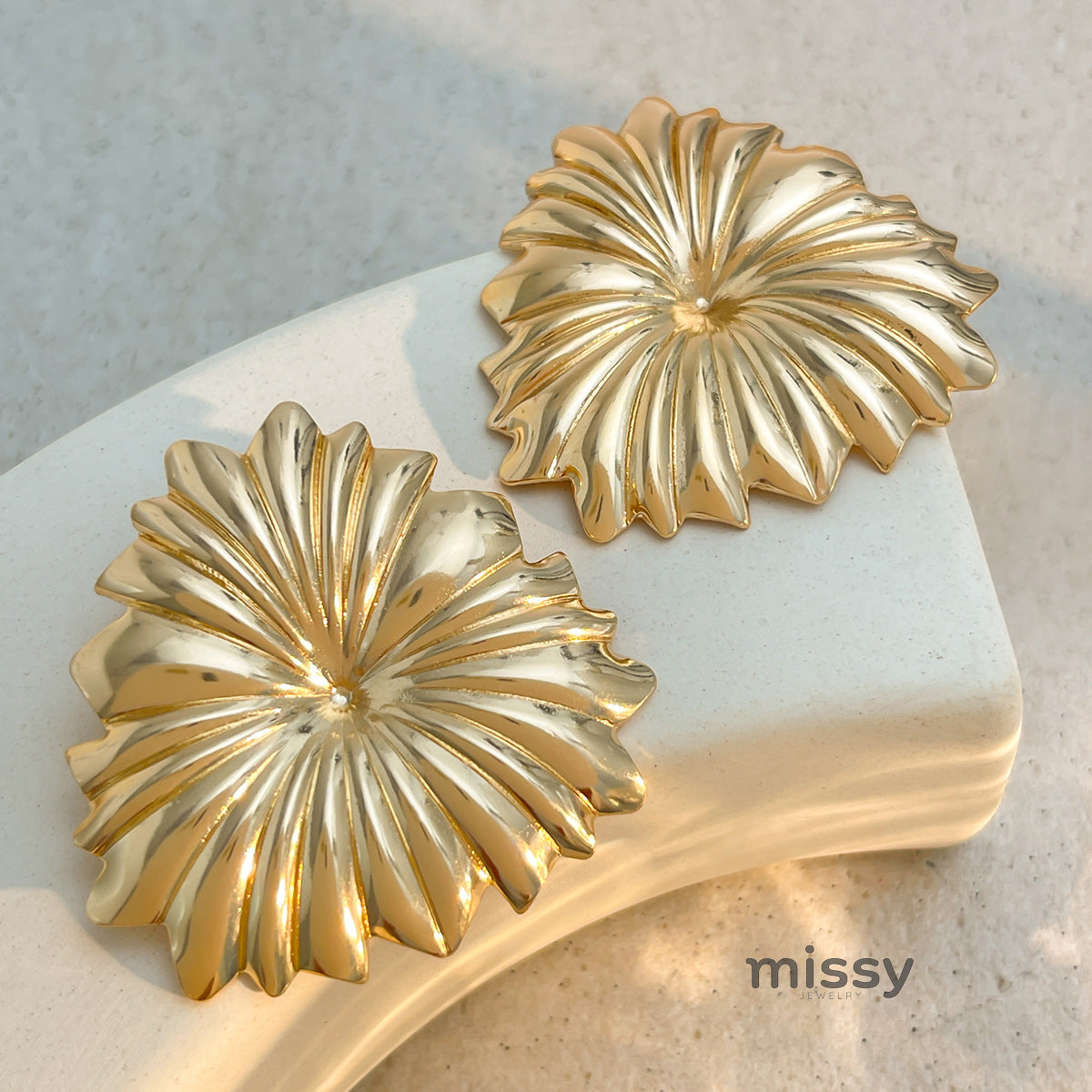 Leia Sculptural Ring Set [FUVJ7426]