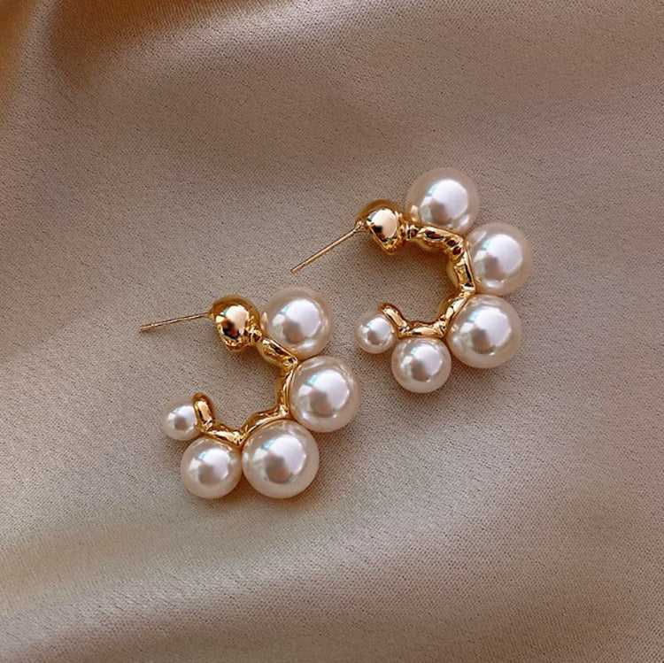 Lia Geometric Pearl Studs [7EPBHY5Z]