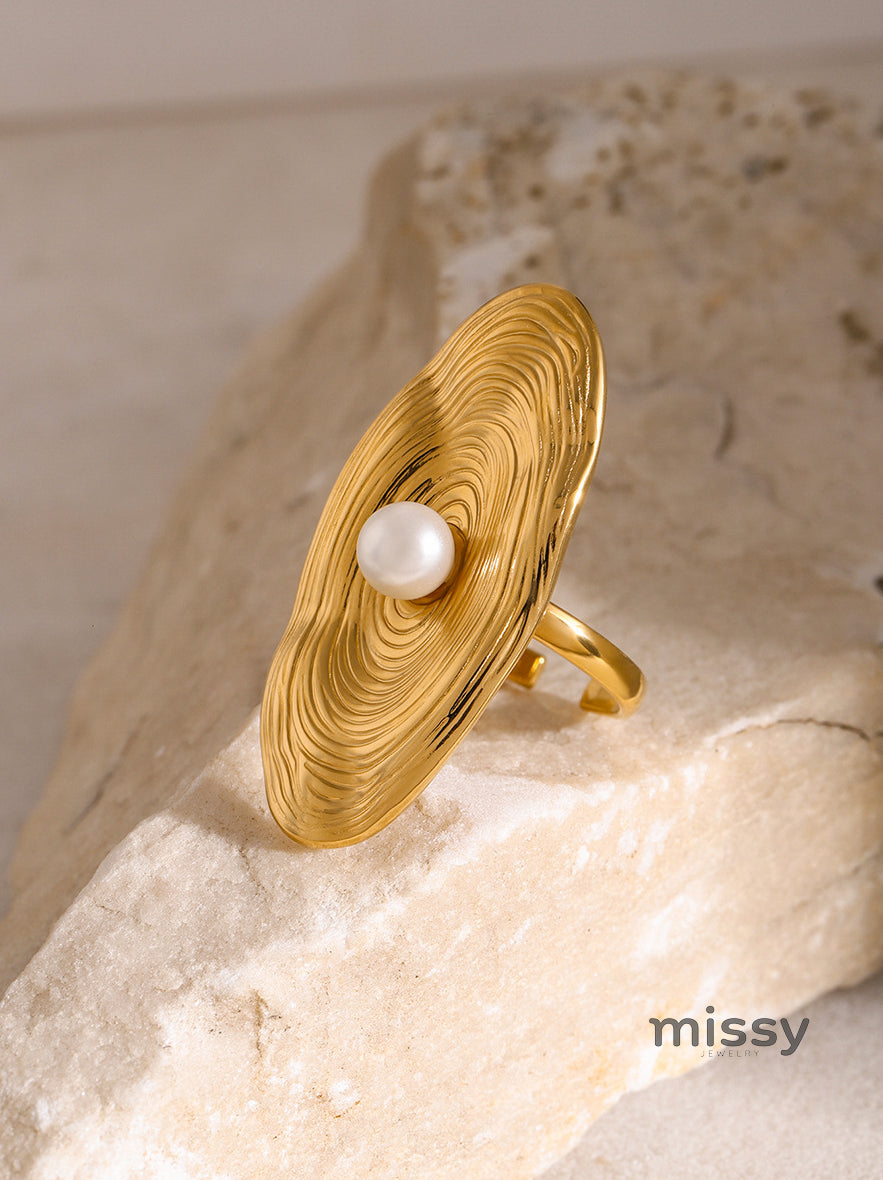 Lilou Cosmic Pearl Open Ring