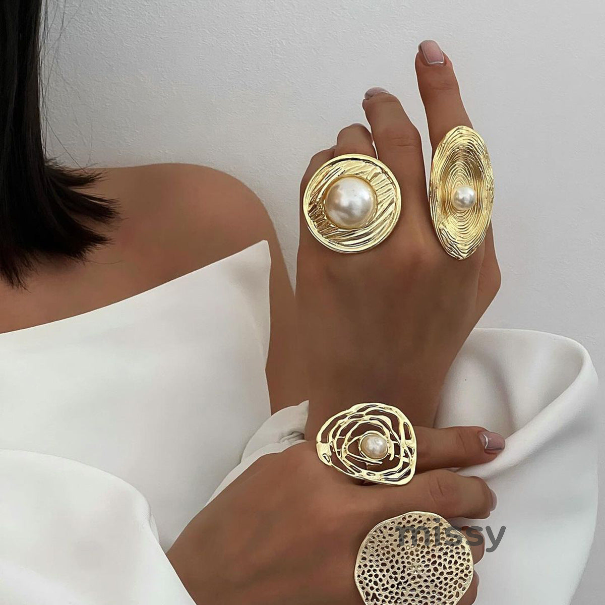 Lilou Cosmic Pearl Open Ring
