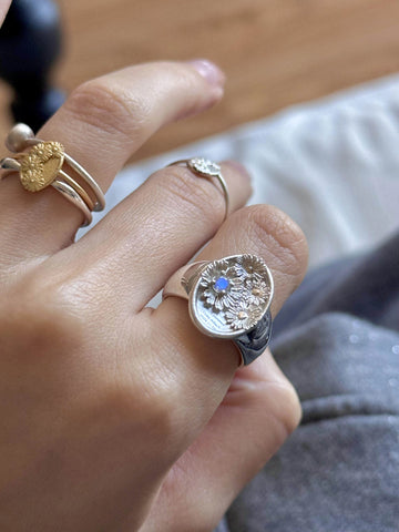 Little Daisy Diary Ring [EEN65HF6]
