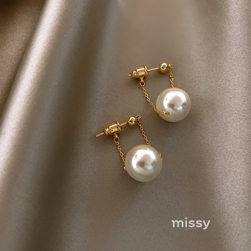 Londyn Pearl Drop Earrings [M5W2HURB]