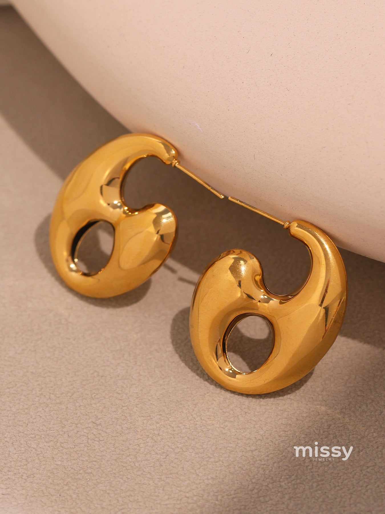 Lorelei Polished Coffee Bean Earrings [XOKM4NVG]