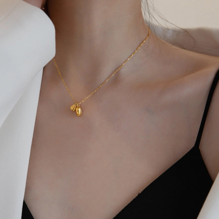 Lotus Pendant Necklace [MNRL9V6E]