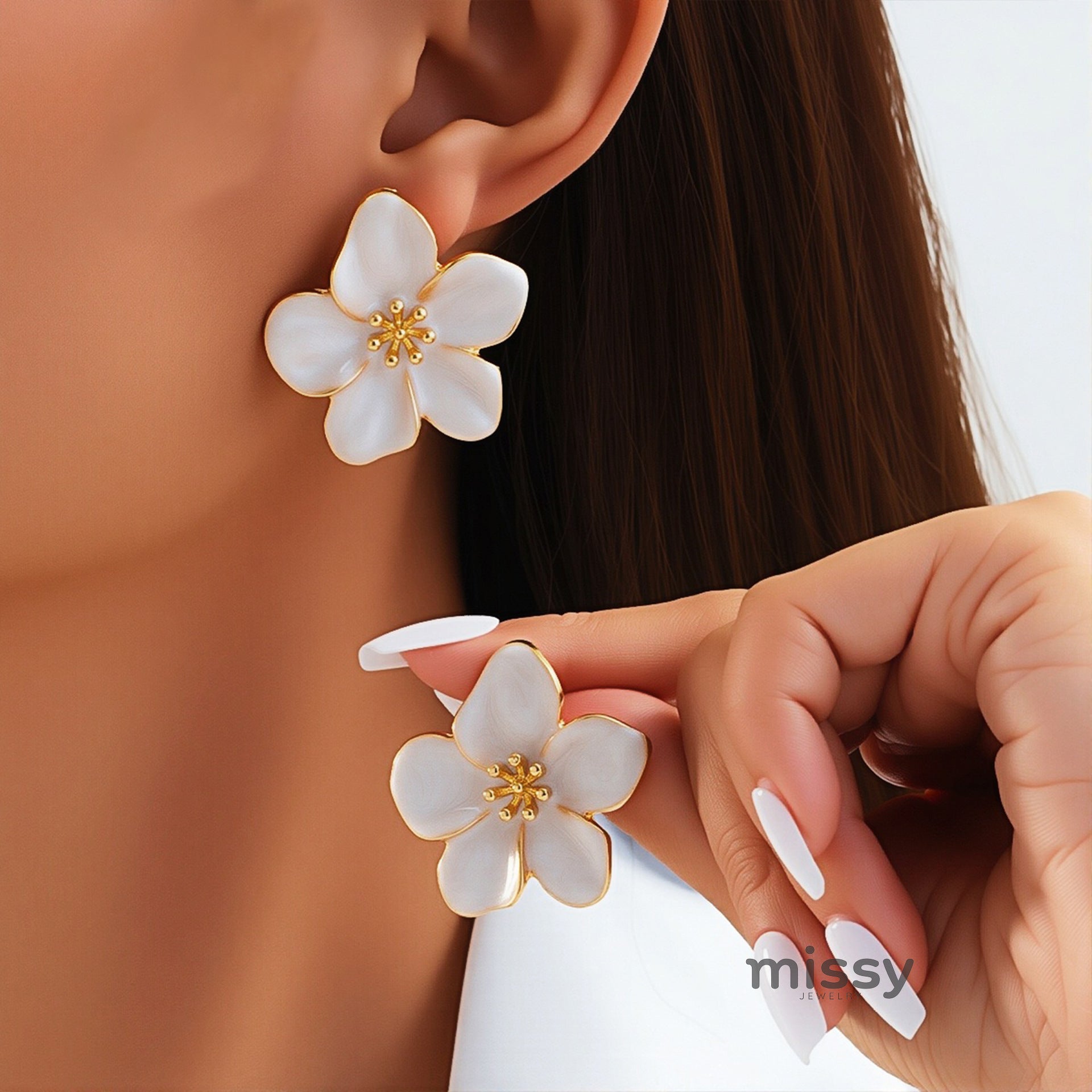 Love Petal Drop Earrings [ONT46AW9]