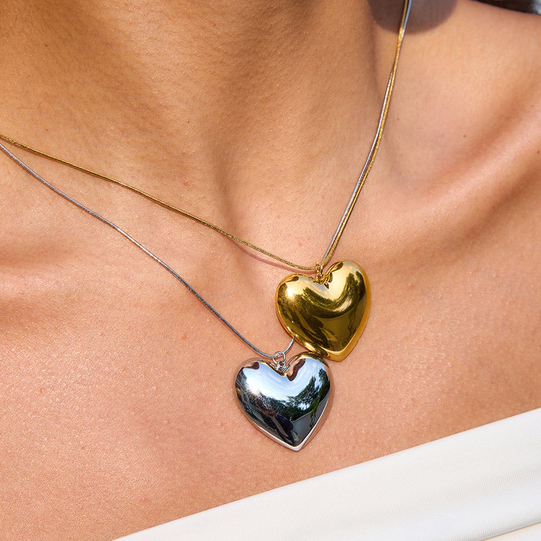 Lovina Heart Pendant Necklace [EC6ELU5M]