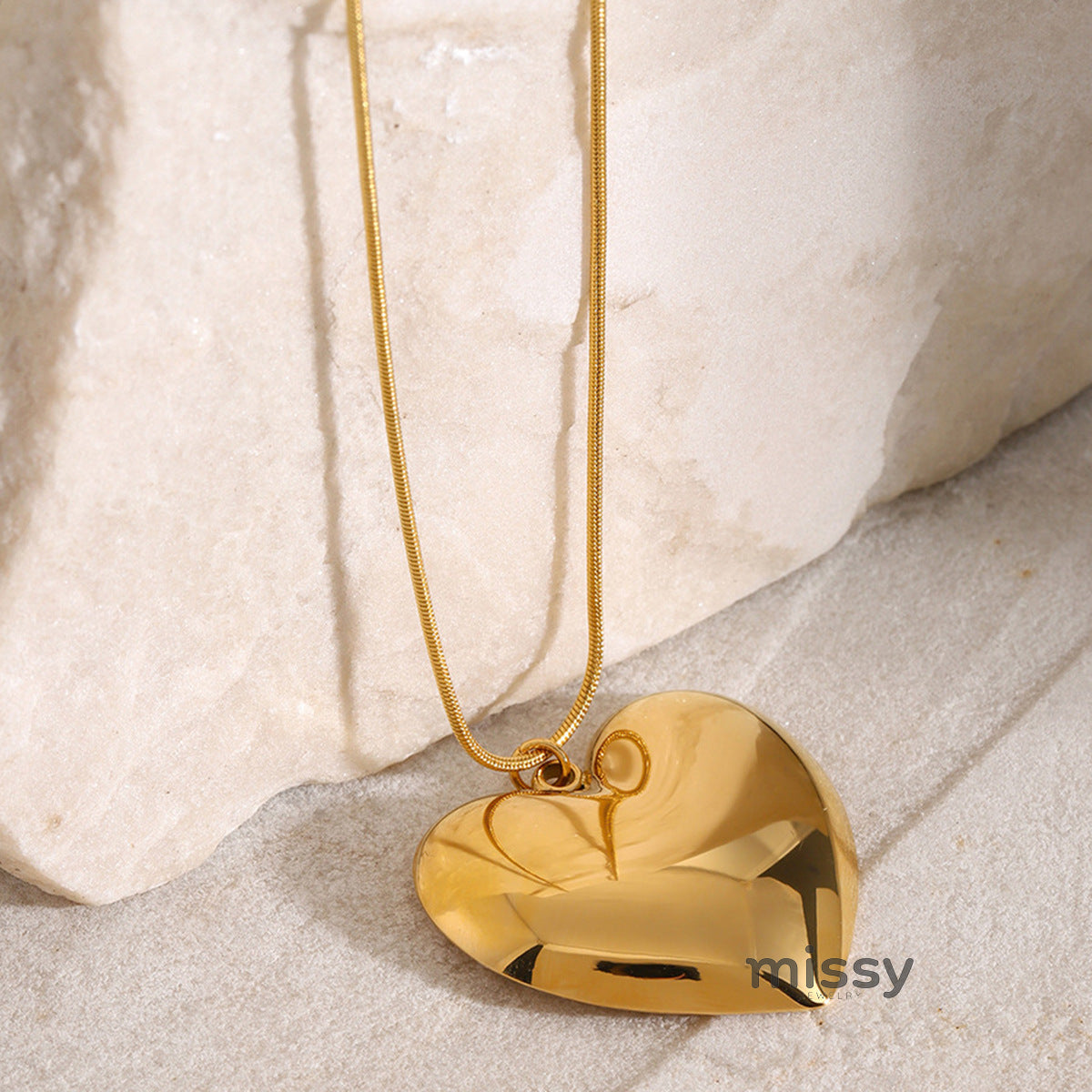 Lovina Heart Pendant Necklace [LESEQHO6]