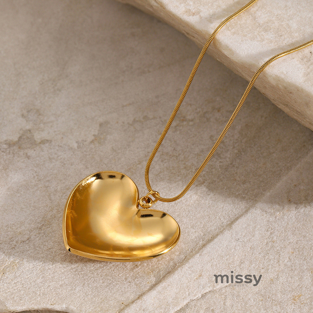 Lovina Heart Pendant Necklace [0UZ37VS1]