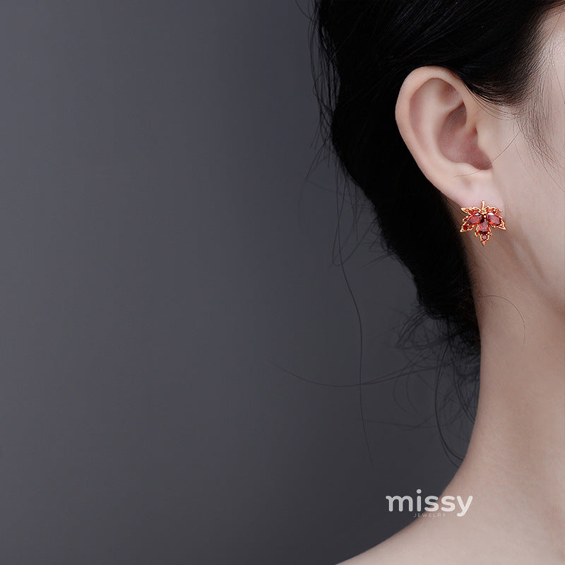 Lowen Red Rhinestone Leaf Studs [7MJC49I6]
