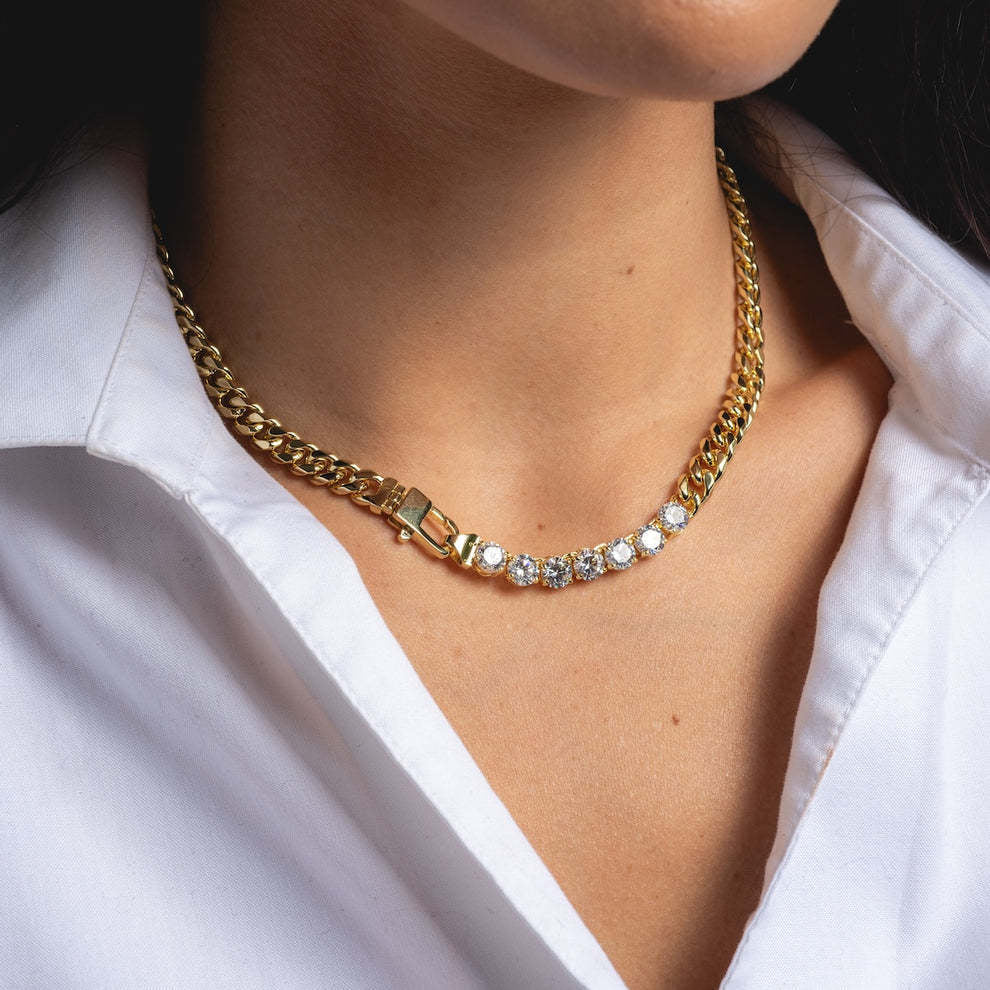 Lynlee Oval Pavé Pendant Necklace [NLY0WK9V]