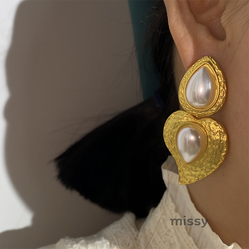 Lynnleigh Exaggerated Heart Earrings [XCW30AUZ]